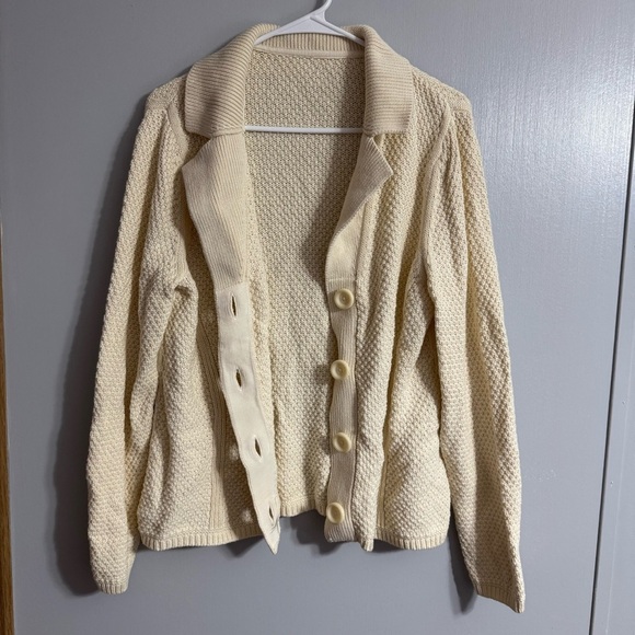 L.L. Bean Women's Cotton Signature Knit Cardigan Sweater Size Medium in Cream - Picture 1 of 5